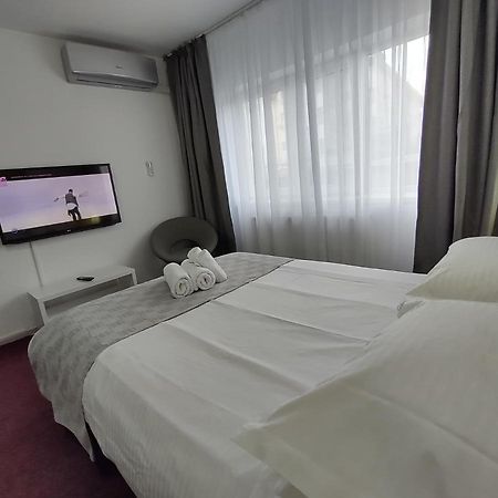 Creative Apartment Baia Mare Ngoại thất bức ảnh